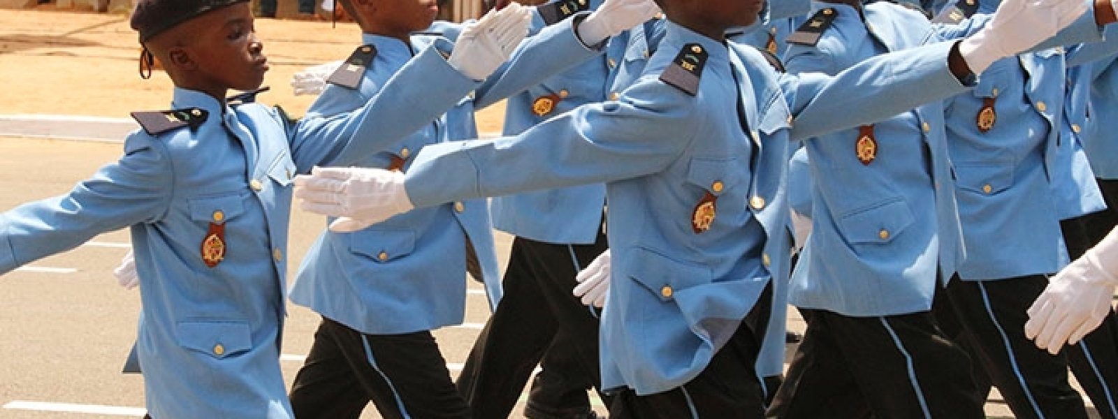 Informez-vous sur les modalités du concours d’entrée au Collège militaire Eyadéma pour l'année scolaire 2026-2027.
