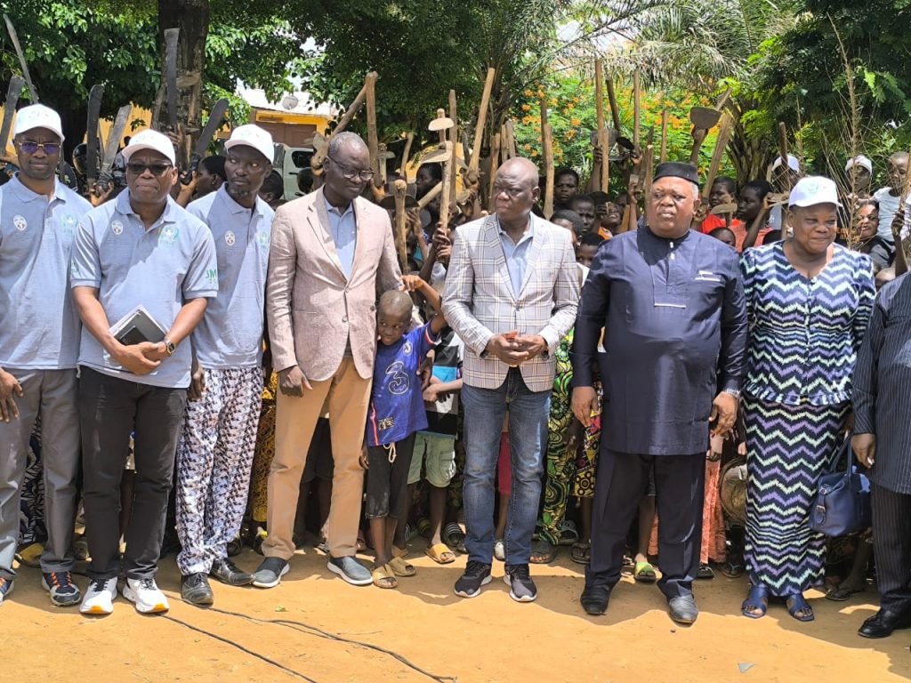 La mobilisation nationale à Afagnan souligne les efforts du Togo contre le paludisme lors de la Journée mondiale dédiée.