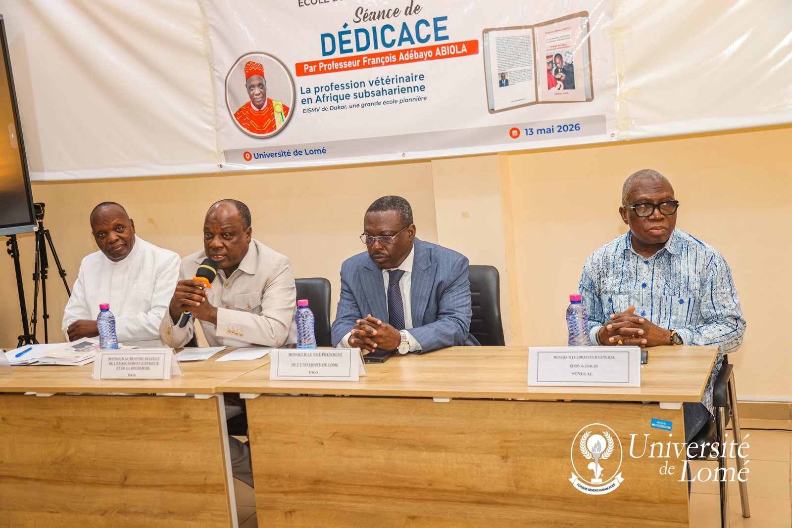 Découvrez l'Université de Lomé et la profession vétérinaire au cœur d'une rencontre scientifique africaine essentielle.