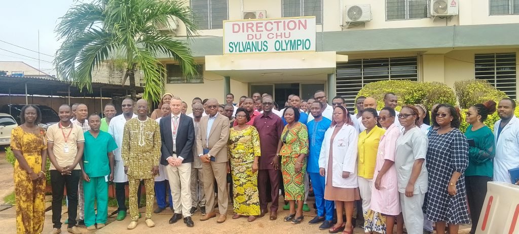 Le CHU Sylvanus Olympio met en place un plan d'action contre l'hémorragie du post-partum pour améliorer la santé maternelle.