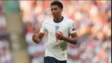 Revivez la tension entre Jude Bellingham et Carlos Queiroz lors du match nul Angleterre-Ghana à la Coupe du monde 2026.