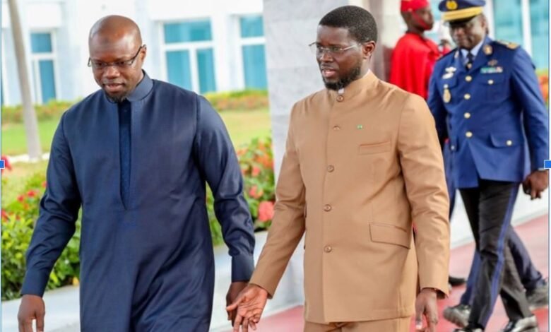 Après l'adoption de la révision constitutionnelle, Ousmane Sonko interpelle Bassirou Diomaye Faye sur des divergences essentielles.