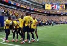 L'Équateur crée la surprise au Mondial 2026 en battant l'Allemagne (2-1) et se qualifie pour les seizièmes de finale.