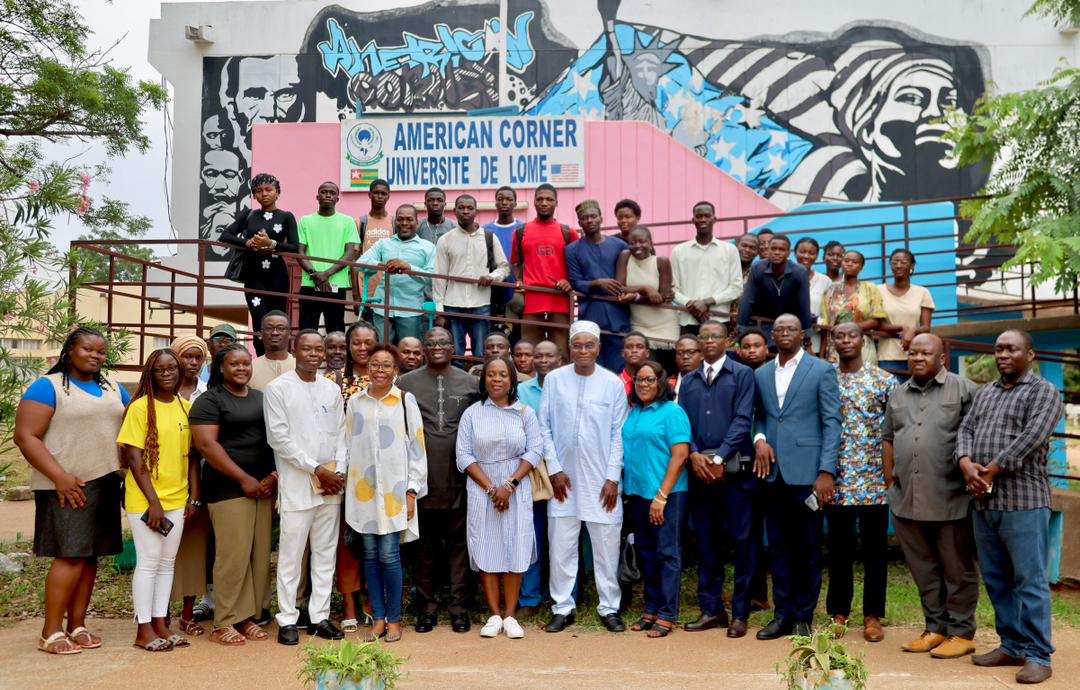 Célébrez le double anniversaire du programme Fulbright avec des activités au Togo, y compris une conférence à l'Université de Lomé.
