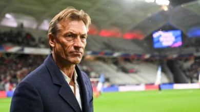 La Tunisie limoge Sabri Lamouchi après la défaite contre la Suède. Découvrez le nouveau coach, Hervé Renard, pour le Mondial 2026.