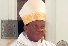 Le Diocèse de Kpalimé attend une décision cruciale ce vendredi concernant l'avenir de Mgr Alowonou et la gouvernance diocésaine.