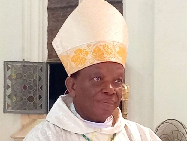 Le Diocèse de Kpalimé attend une décision cruciale ce vendredi concernant l'avenir de Mgr Alowonou et la gouvernance diocésaine.