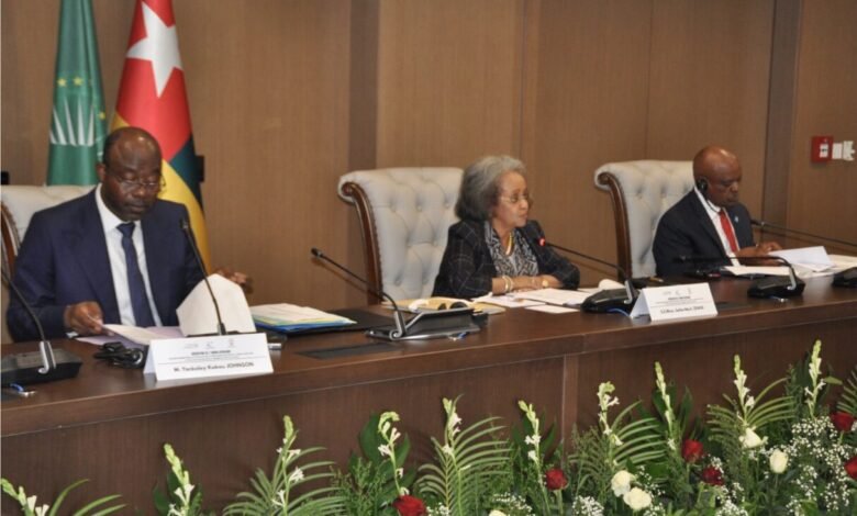 La réunion semestrielle à Lomé évalue la crise dans l'Est de la RDC. Apprenez-en plus sur les actions de l'Union africaine.