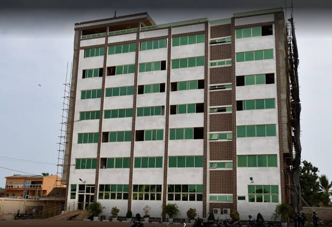 Découvrez comment s’inscrire à l'ESA Togo pour la rentrée académique : étapes et exigences d'admission détaillées.