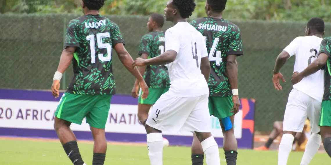 Défaite amère pour le Togo face au Nigeria (3-0) au tournoi UFOA-B U20, compromettant ainsi leurs chances de qualification.