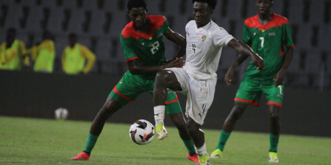 Le Togo s'incline face au Burkina Faso lors de leur premier match au tournoi UFOA B 2026 U20. Découvrez les détails de la rencontre.