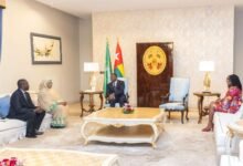 Faure Gnassingbé reçoit un émissaire du président tchadien pour discuter des avantages de la coopération bilatérale.