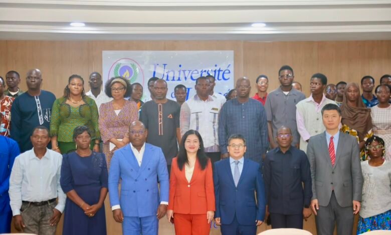 L'Université de Lomé accélère sa coopération avec la Chine grâce aux initiatives du Prof. Kossivi Hounaké pour la formation internationale.
