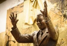 Célébrez la Journée internationale Nelson Mandela avec l'ONU qui dénonce la hausse des dépenses militaires et appelle à l'égalité.