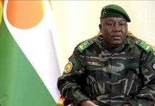 Le Général Tiani annonce une armée de 18 000 hommes face aux tentatives de déstabilisation. Découvrez l'évolution de l'AES.