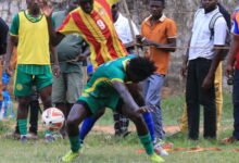 Revivez le derby Agouwa où l’ASFOSA triomphe face à Maranatha FC avec un score de 3-1. Découvrez les temps forts de la rencontre.