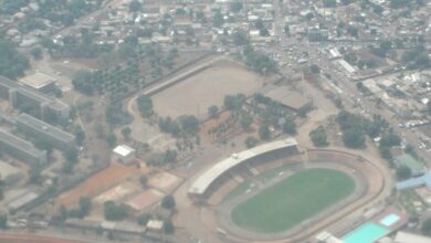 La CAF homologue le stade du 28-Septembre, permettant aux matchs internationaux de retour à Conakry. Un soulagement pour la Guinée.