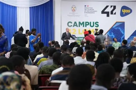 Découvrez comment se former gratuitement aux métiers du digital en 2026 avec Campus42 Data Lab et hubs tech au Togo.