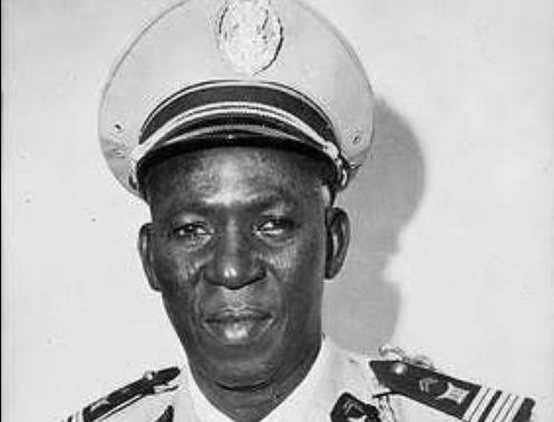 Découvrez Togo : Un ouvrage scientifique pour immortaliser le Colonel Kléber Dadjo et son impact sur l'histoire togolaise.