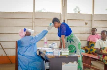 Face à une épidémie d’Ebola en RDC, les autorités passent à la vitesse supérieure pour arrêter la propagation du virus.