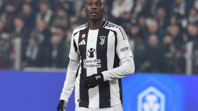 Randal Kolo Muani rejoint définitivement la Juventus pour cinq saisons. Découvrez son transfert, ses chiffres et son rôle attendu dans l’attaque