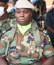 Le Colonel Latièmbé Kombaté prend les commandes du commandement terrestre des Forces armées togolaises pour renforcer la sécurité.