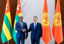 Faure Gnassingbé et Alexandre Loukachenko discutent des opportunités d’investissement pour renforcer le partenariat entre Togo et Biélorussie.
