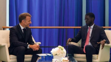 Bassirou Diomaye Faye et Emmanuel Macron discutent des enjeux internationaux à New York, notamment la succession à l'ONU.