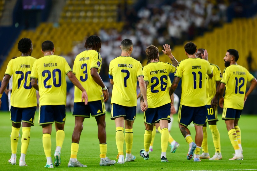 Al Nassr remporte une victoire 3-1 contre Neftchi, Ronaldo inscrit son 981e but et Mané brille avec une passe décisive.