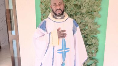 L'Archidiocèse de Lomé pleure le décès du père Vivien Dakloumegan, annoncé par Mgr Isaac Jogues Kodjo A. Gaglo.