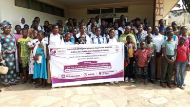 Les femmes de l’Université de Kara œuvrent pour l'éducation et le leadership des jeunes filles, encourageant leur confiance en elles.