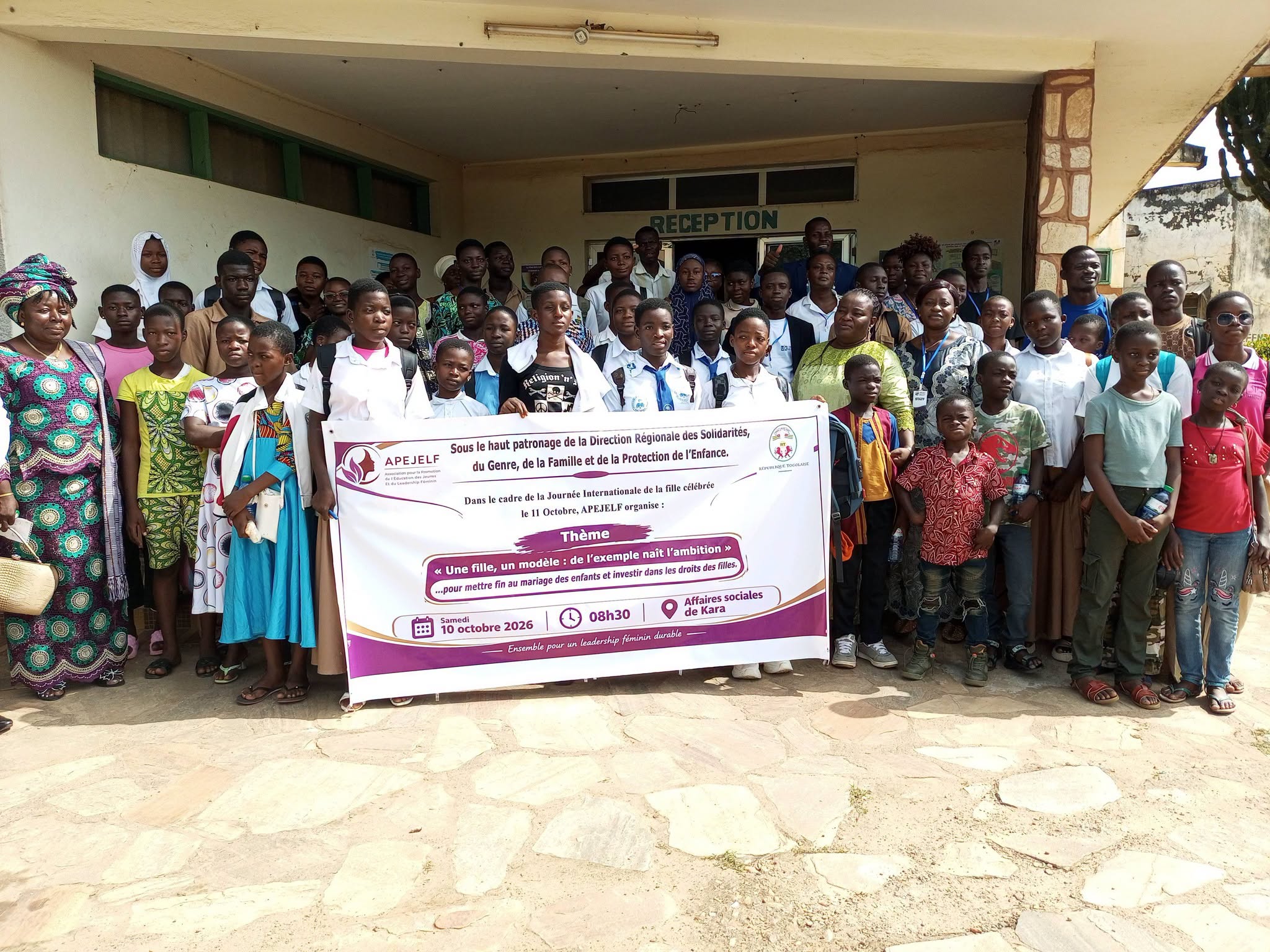 Les femmes de l’Université de Kara œuvrent pour l'éducation et le leadership des jeunes filles, encourageant leur confiance en elles.