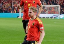 La Belgique frappe fort avec une victoire de 3-0 contre la Turquie, mettant la pression sur la France en Ligue des nations.