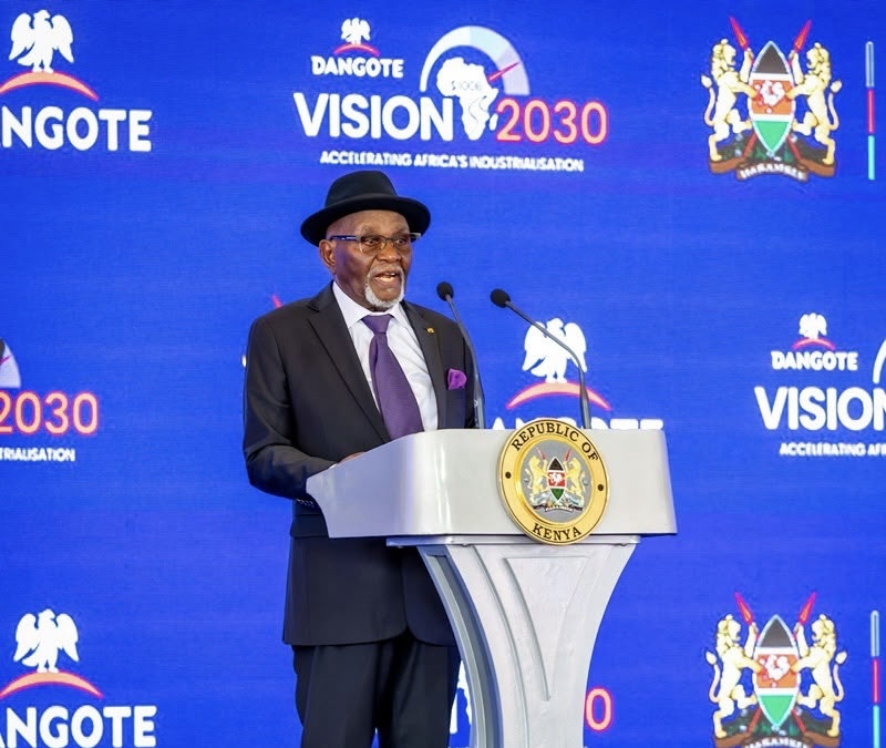 Le président togolais Jean-Lucien Savi de Tové participe au lancement de la raffinerie Dangote au Kenya aux côtés de dirigeants africains.